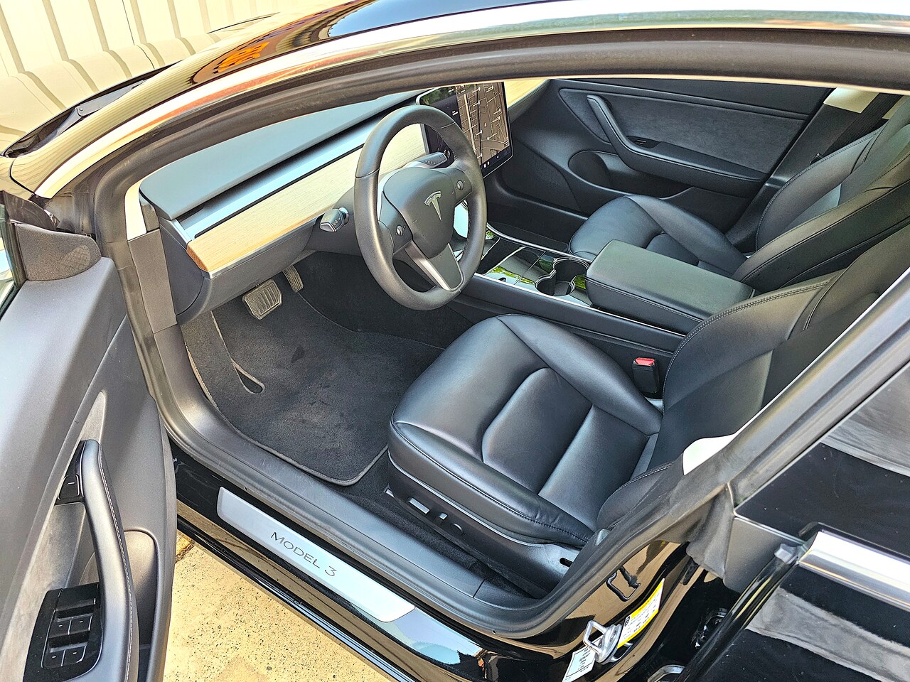 Tesla Model 3 - Long Range Panorama 19" lichtmetalen velgen