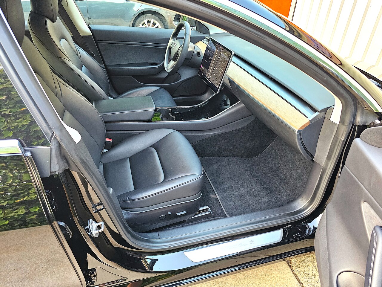 Tesla Model 3 - Long Range Panorama 19" lichtmetalen velgen