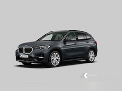 BMW X1 - 25e xDrive | Sport Line | Stoelverwarming | Panorama | H/K | Keyless | HUD | ACC | Adap. L