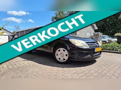 Opel Astra - 1.6 Enjoy AIRCO cruise control bj 2005