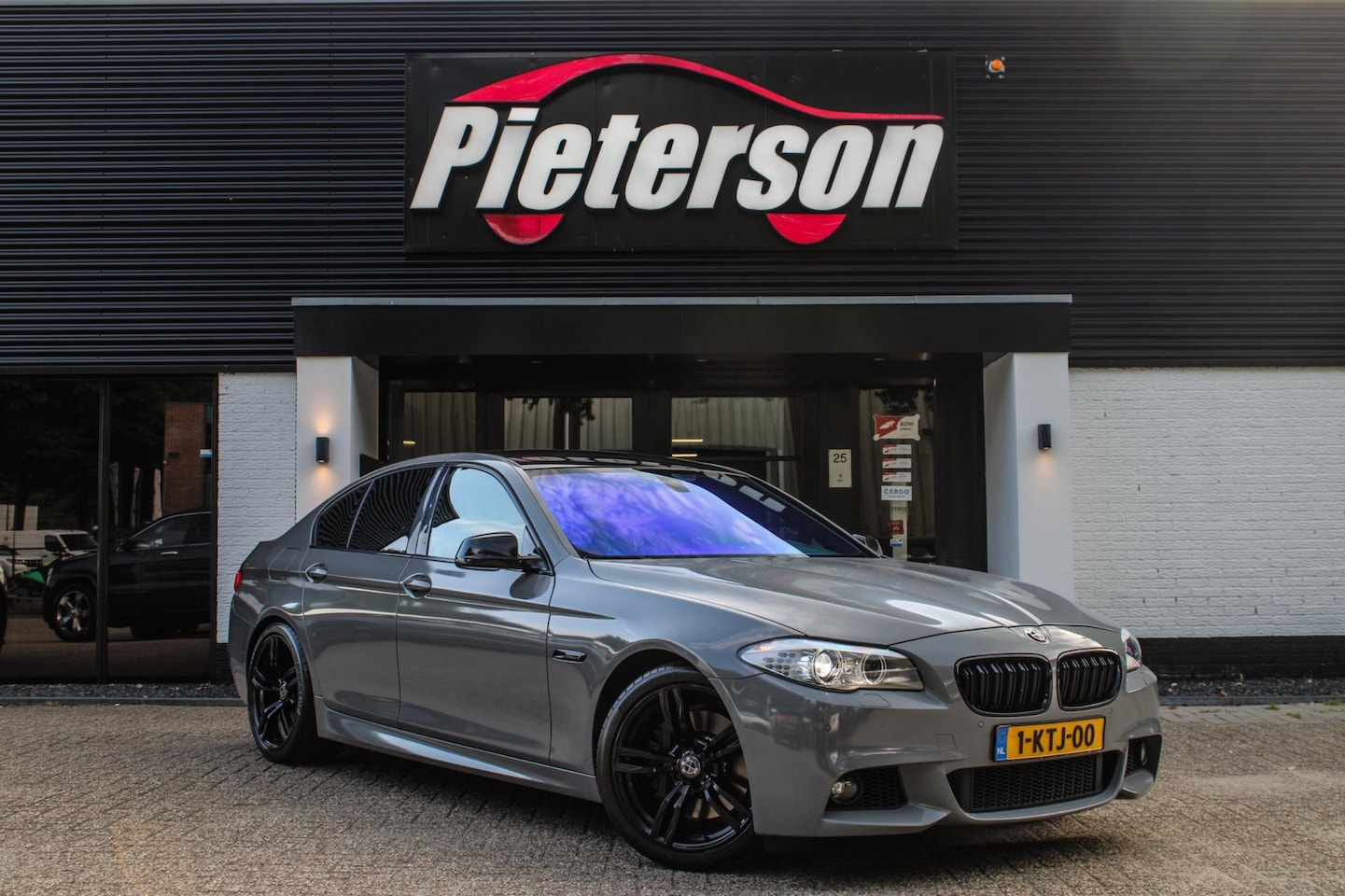 BMW M5 - 5-serie 528i M-Pakket NAP XENON STOELVER. LEDER CLIMA - AutoWereld.nl