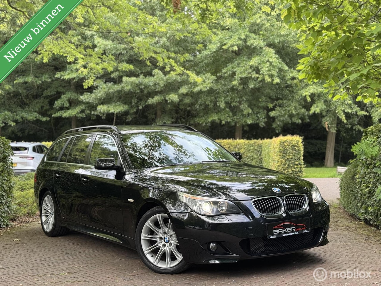 BMW 5-serie Touring - 525i Executive - Leder - Panoramadak - - AutoWereld.nl