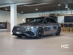 Mercedes-Benz A-klasse - 200 AMG | Facelift | Pano | Sfeer | 19 inch