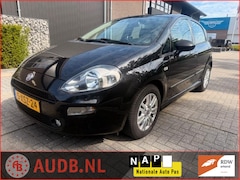 Fiat Punto Evo - 0.9 TwinAir Street| 5 DEURS| AIRCO|NAVIGATIE| SPORT VLG.|