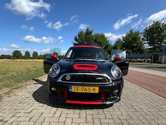 MINI John Cooper Works - 1.6 John Cooper Works 2011 MINI John Cooper Works 1.6 (standaard JCW-R56 uitvoering), compleet met sportieve ver