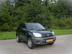 Toyota RAV4 - 1.8-16V VVT-i Terra / Airco . Elec ramen . Trekhaak . enz enz