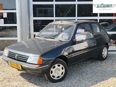 Peugeot 205 - 1.4i XR | open dak | 1989 | nw distributie
