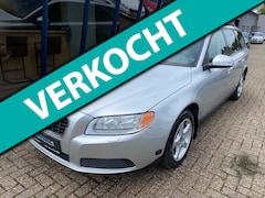 Volvo V70 - 2.5T Kinetic Automaat / Trekhaak / Youngtimer