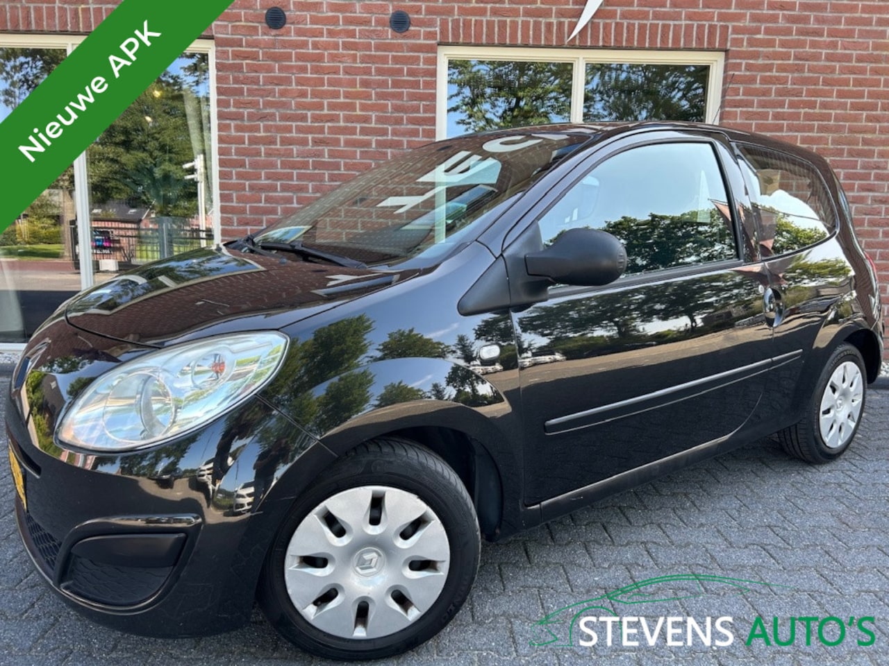 Renault Twingo - 1.2 Authentique NIEUWE APK / RIJDT GOED / RIJKLAAR - AutoWereld.nl