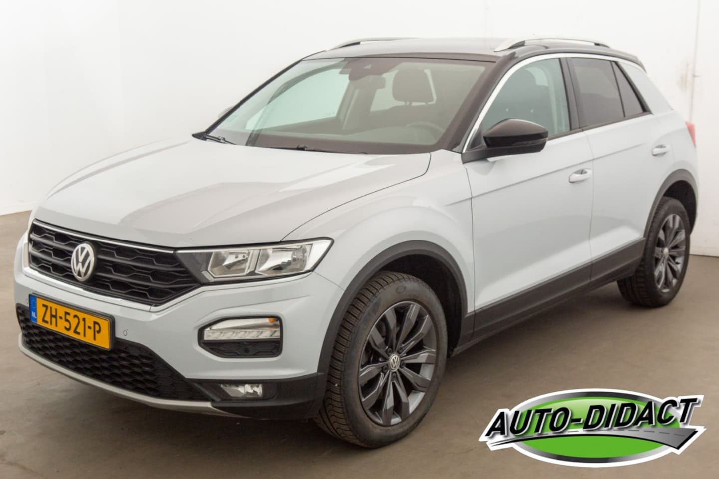 Volkswagen T-Roc - 2.0 TDI Automaat Clima Navi Style Business - AutoWereld.nl