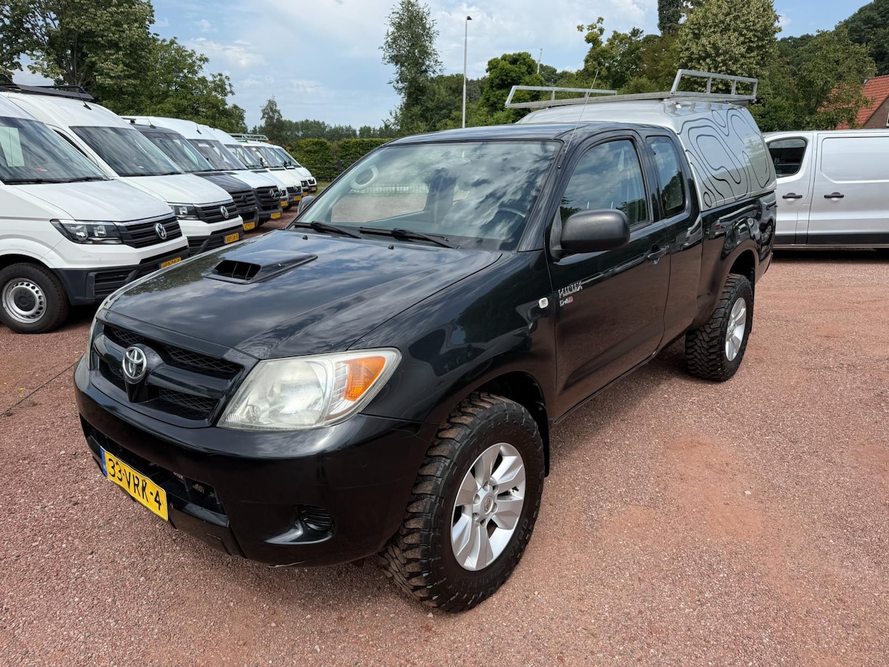 Toyota HiLux - 2.5 D-4D VX Xtra Cab Alleen Export! Marge 4x4 - AutoWereld.nl