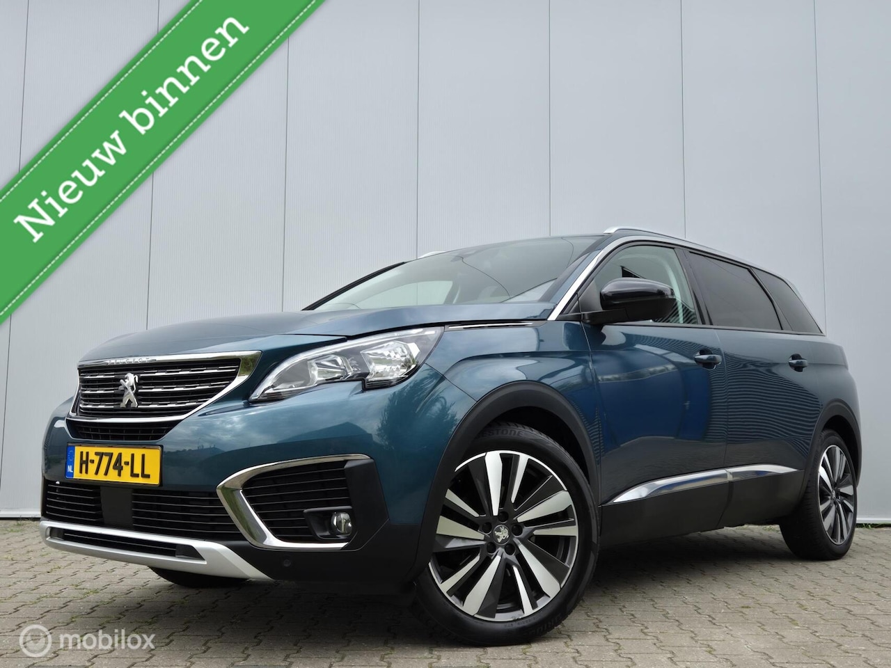 Peugeot 5008 - 1.2 PURETECH PREMIUM/CAMERA/KEYLESS/ELEK-KLEP/TREKHAAK/LED/HALF LEDER/CARPLAY/19''LMV - AutoWereld.nl