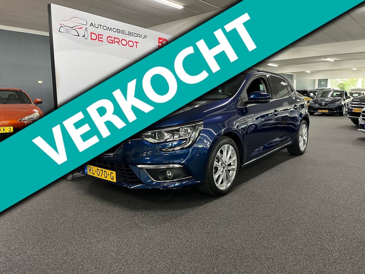 Renault Mégane - 1.2 TCe Zen-5 DEURS-LAGE KILOMETERSTAND-Navi, Carplay - AutoWereld.nl