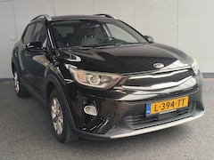 Kia Stonic - 1.2 MPi Design Edition uit 2018 Rijklaar + 12 maanden Bovag-garantie Henk Jongen Auto's in