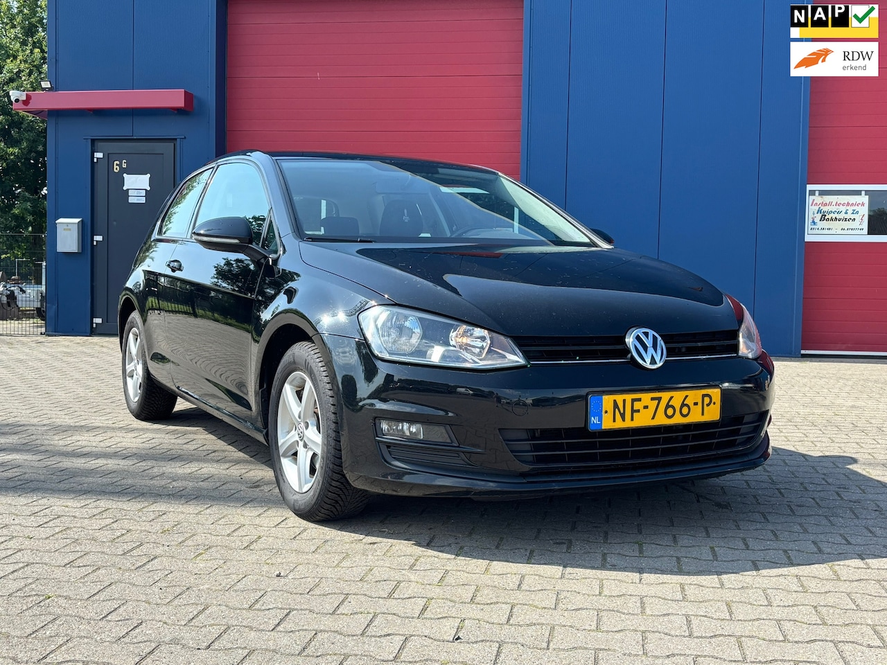 Volkswagen Golf - 1.2 TSI Trendline | Airco + Cruise control | - AutoWereld.nl