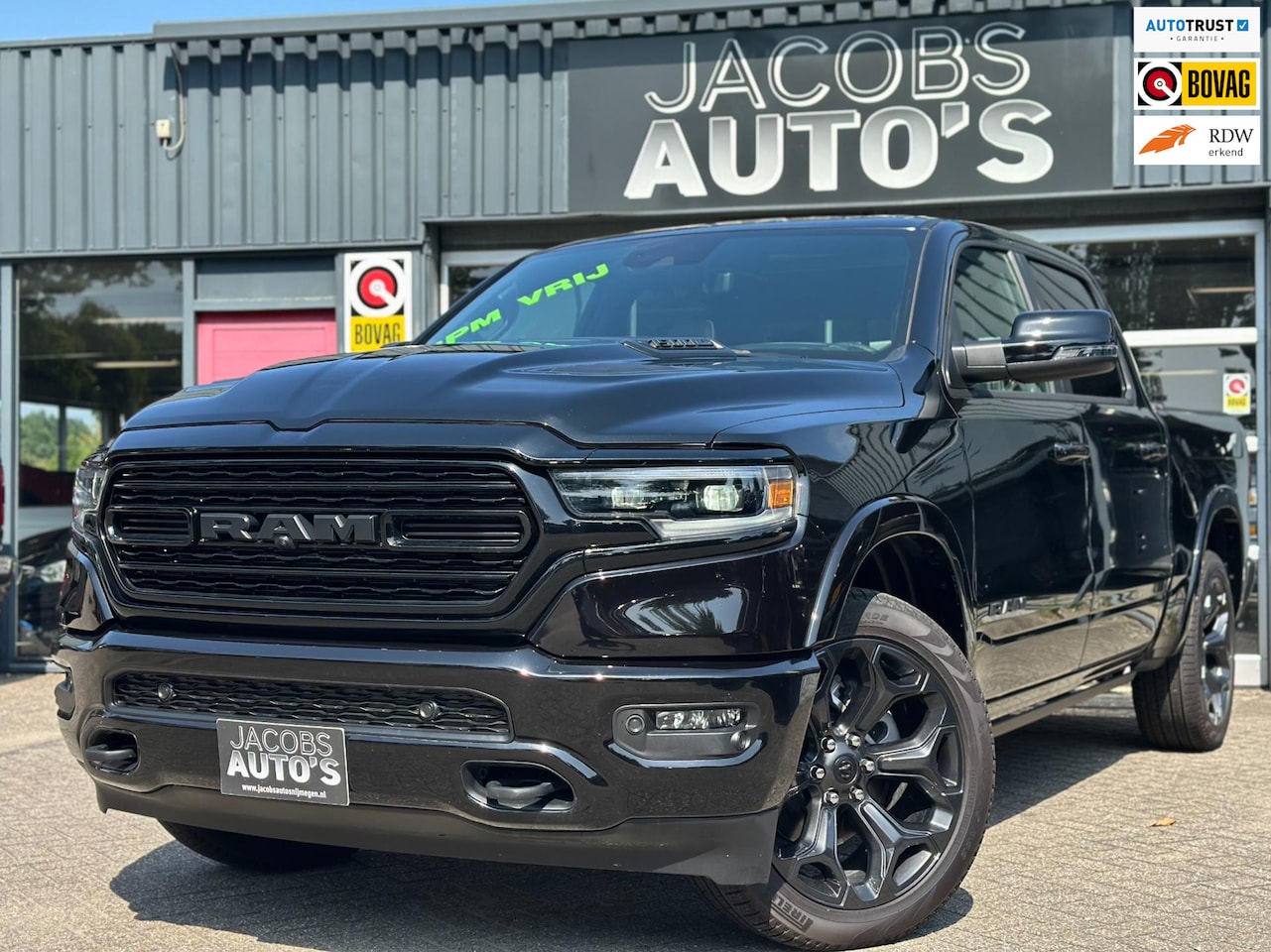 Dodge Ram 1500 - Limited Black Edition NIEUW! BPM VRIJ! - AutoWereld.nl