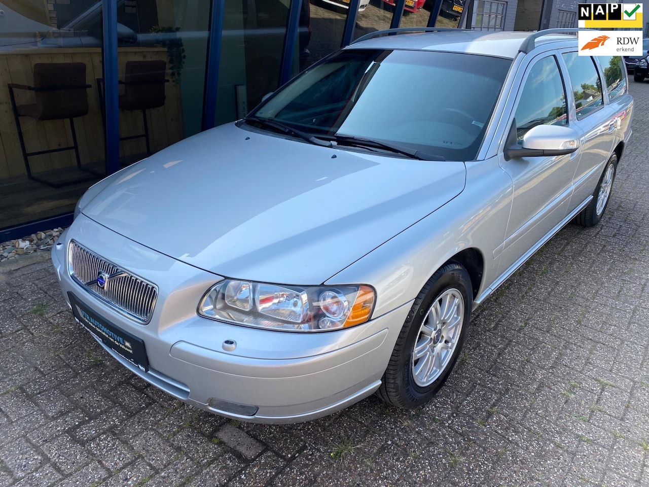 Volvo V70 - 2.4 Kinetic 170PK Youngtimer - AutoWereld.nl