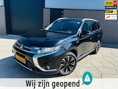 Mitsubishi Outlander - 2.0 PHEV Executive Edition| Erg mooie en luxe stekkerhybride| Stoelverwarming|All-Season|