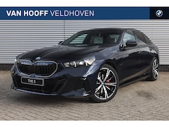 BMW 5-serie - 530e M Sport Automaat / Panoramadak / Adaptieve LED / Parking Assistant Plus / Comfort Acc