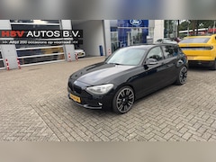 BMW 1-serie - 116i Business airco LM navi 4-deurs