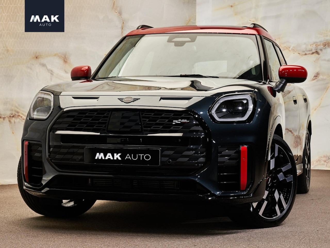 MINI Countryman - 2.0 JCW ALL4 John Cooper Works XL 2.0 JCW ALL4 John Cooper Works XL, pano, 20", H/K, memory, massage, HUD, privacy, tr.haak, - AutoWereld.nl