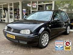 Volkswagen Golf - 2.3 V5 Highline