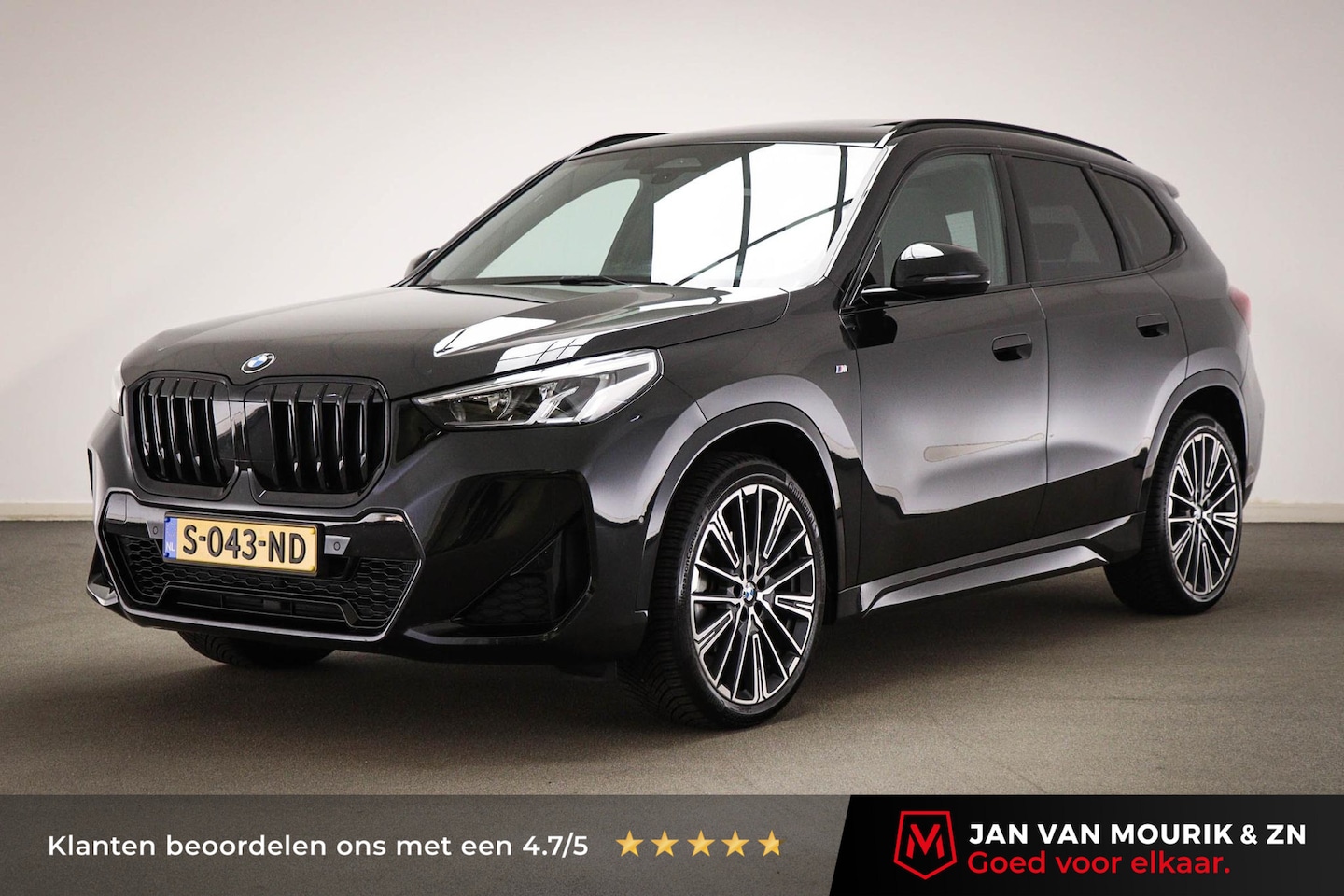 BMW X1 - sDrive18i M-Sport | TRAVEL- PACK | PANORAMADAK |TREKHAAK | 20" - AutoWereld.nl