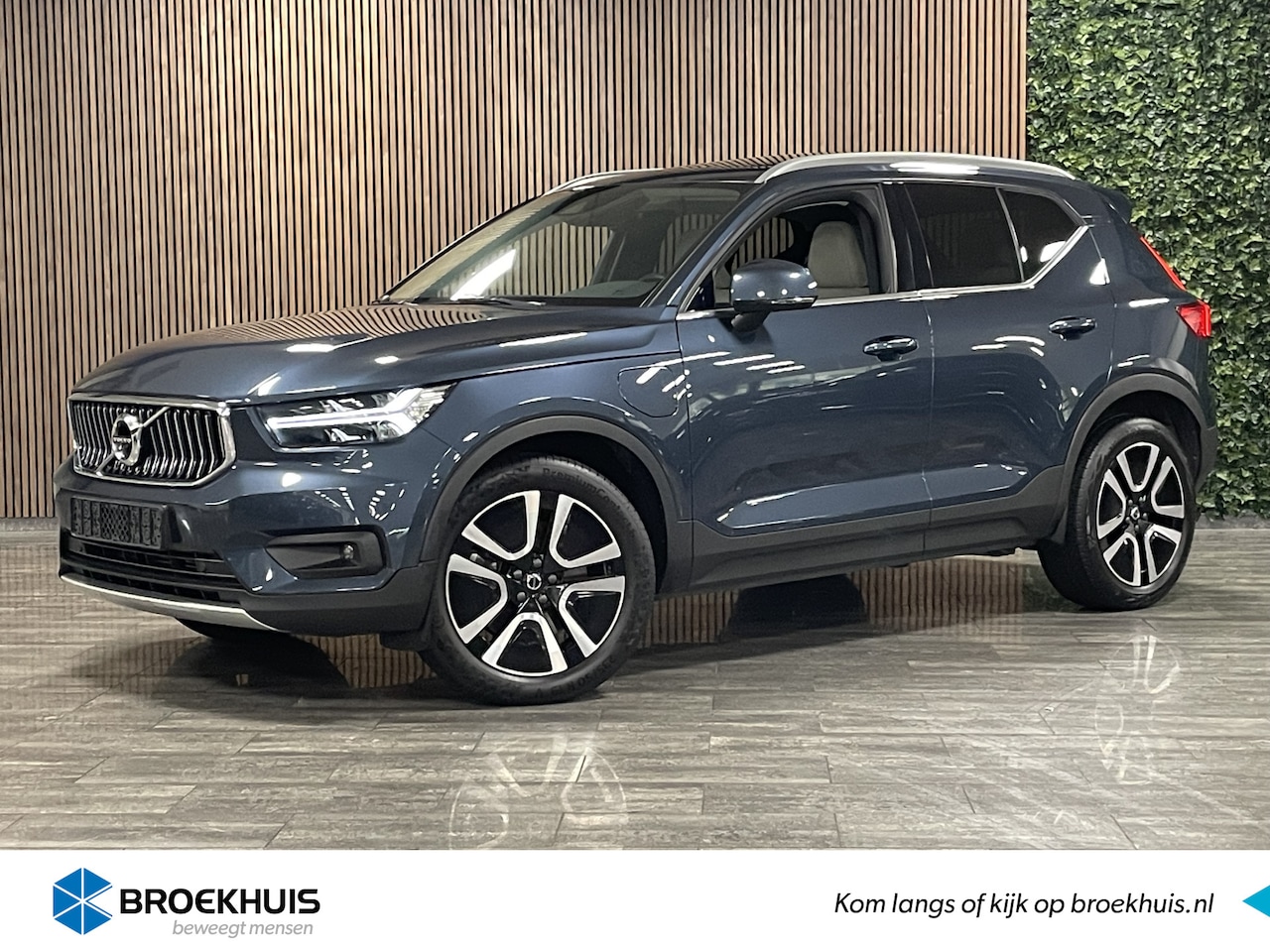 Volvo XC40 - T4 Recharge Inscription | Schuifdak | 360° Camera | Harman Kardon | BLIS Dode Hoek Detecti - AutoWereld.nl