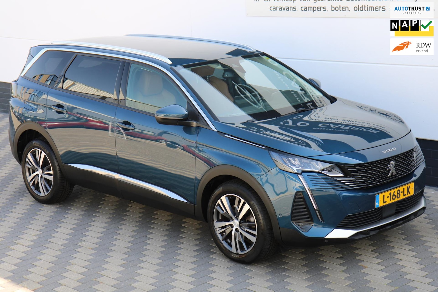 Peugeot 5008 - 1.2 Allure 7 pers. NAP Leer Apple DB vervangen - AutoWereld.nl