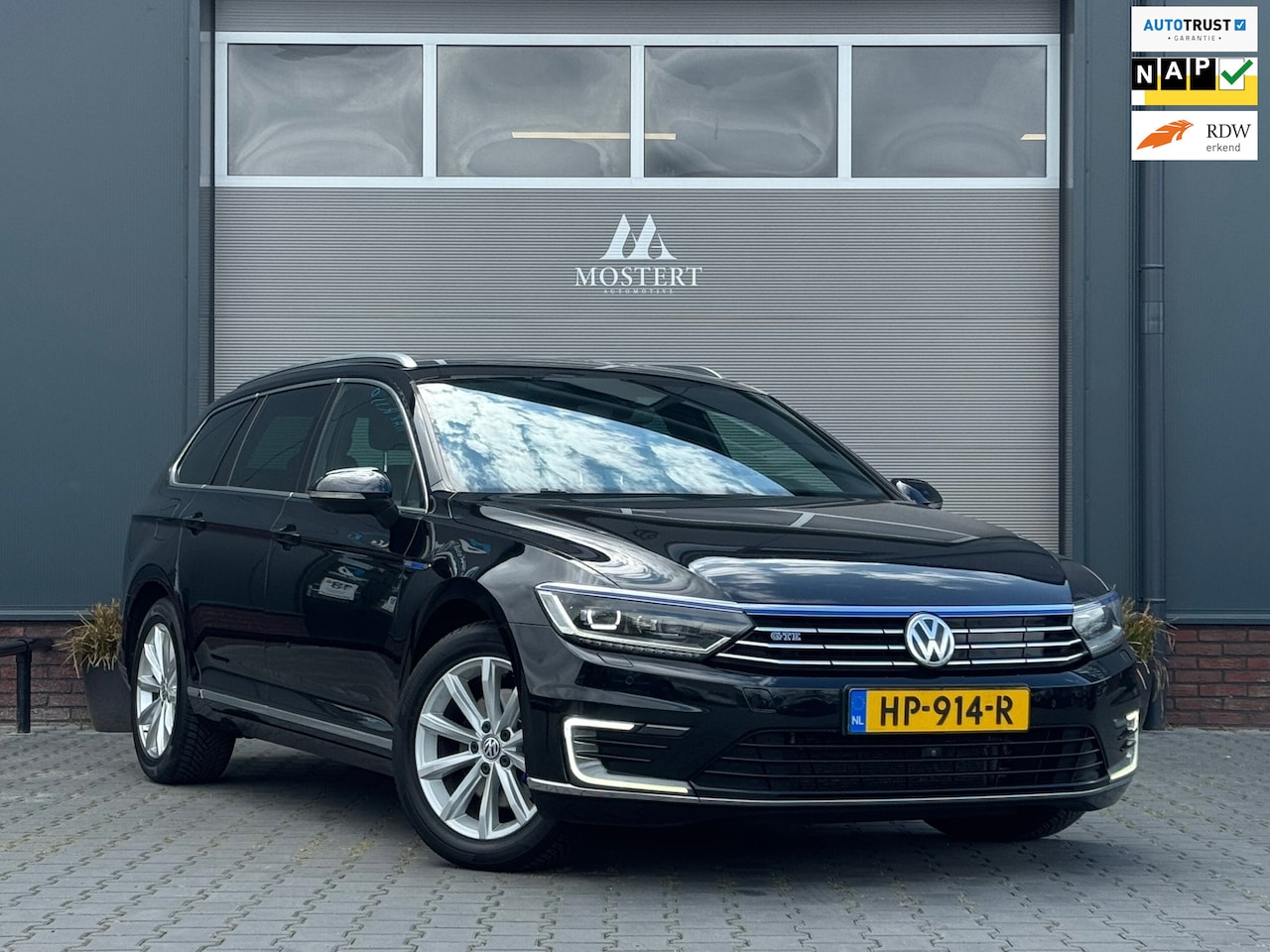 Volkswagen Passat Variant - 1.4 TSI/218pk GTE Highline 2015|Camera|NAP|Stoelverwar.|Elektr koffer|Carplay|Trekhaak|Cam - AutoWereld.nl
