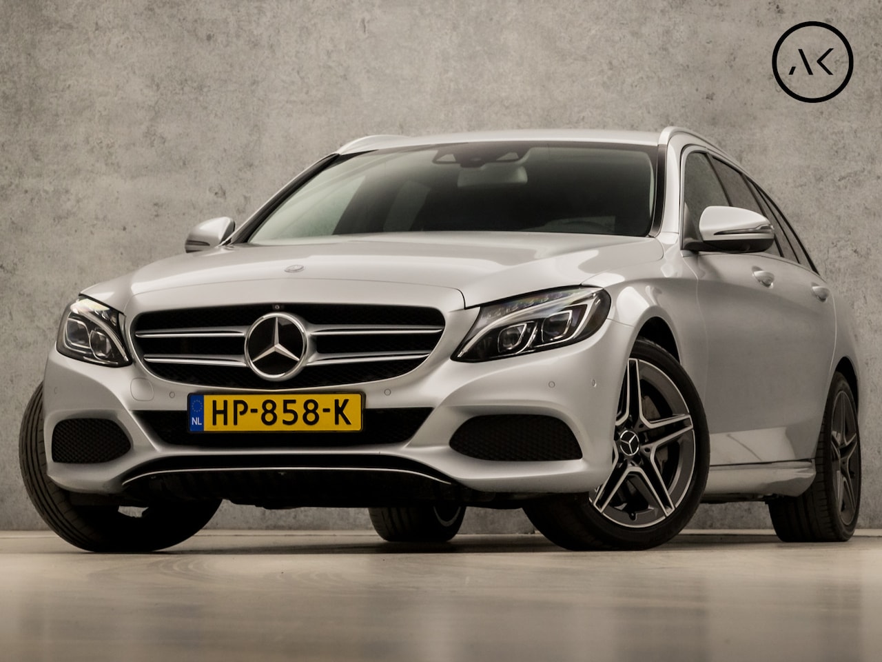 Mercedes-Benz C-klasse Estate - 350 e Deluxe 279Pk Automaat (NAVIGATIE, LUCHTVERING, LEDER, 360 CAMERA, STOELVERWARMING, E - AutoWereld.nl