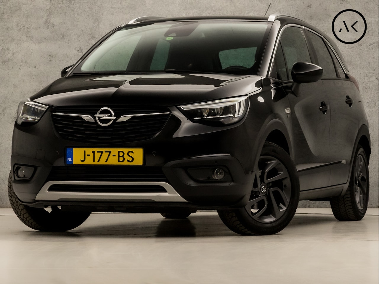 Opel Crossland X - 1.2 Black Sport (APPLE CARPLAY, GROOT NAVI, 360 CAMERA, TREKHAAK, CLIMATE, SPORTSTOELEN, L - AutoWereld.nl