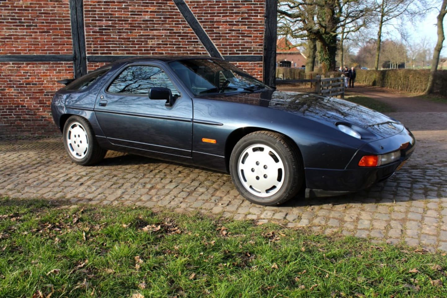 Porsche 928 - S4 Manual - AutoWereld.nl