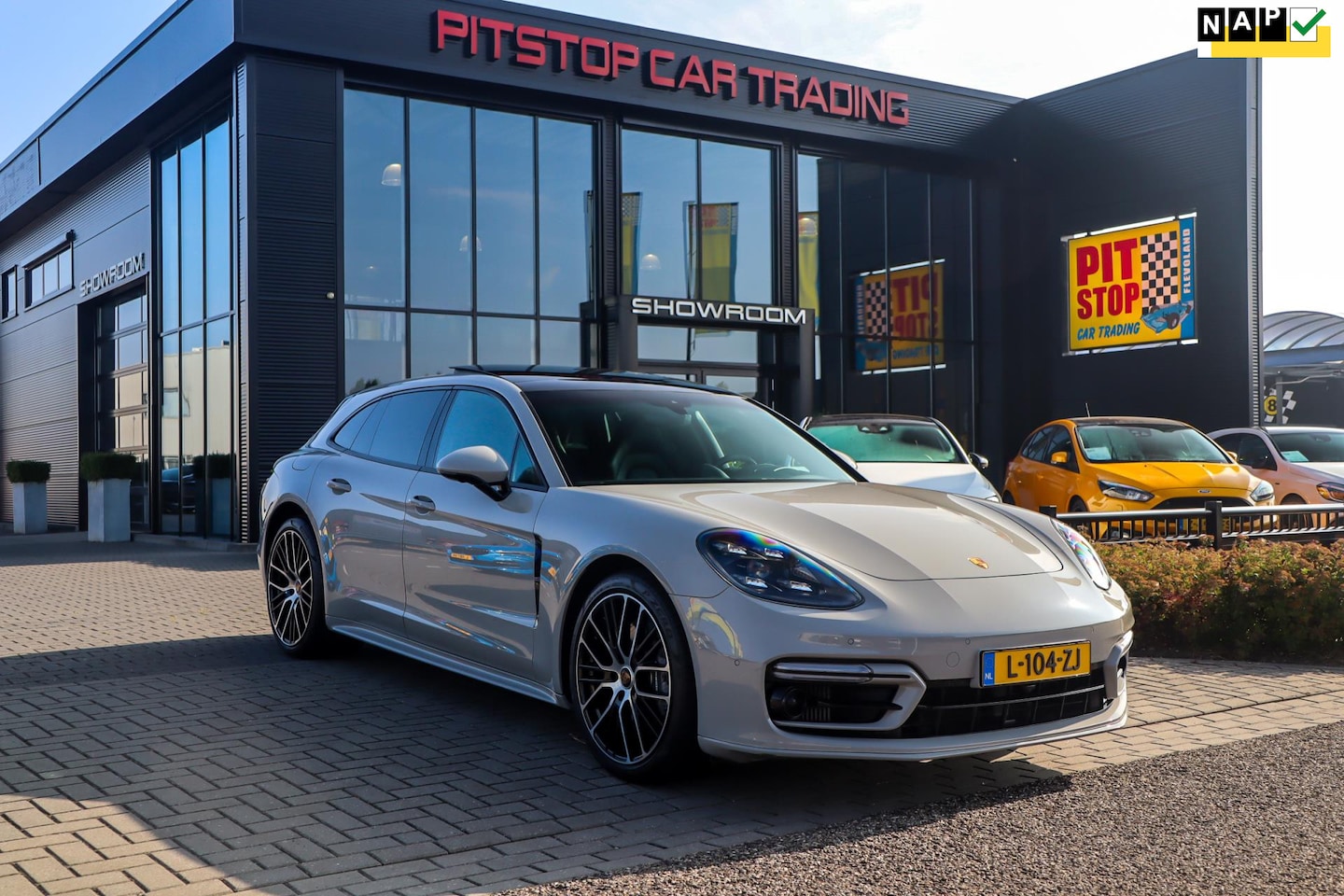Porsche Panamera Sport Turismo - 2.9 4 E-Hybrid 2.9 4 E-Hybrid, NAP, *Krijt*, Sport-Design, Pano, Full! - AutoWereld.nl
