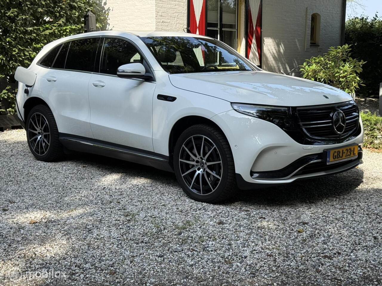 Mercedes-Benz EQC - 400 4MATIC AMG Line 80 kWh BJ,2022 - AutoWereld.nl