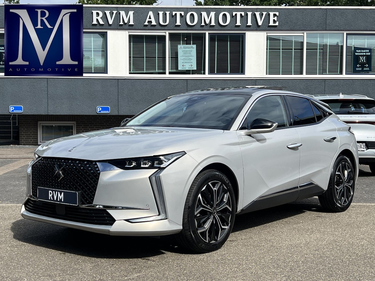 DS 4 - 1.2 PureTech Opéra 130PK PANO | STOEL VERWARMING + VERKOELING| 360 CAMERA | ELEK. ACHTERKL - AutoWereld.nl