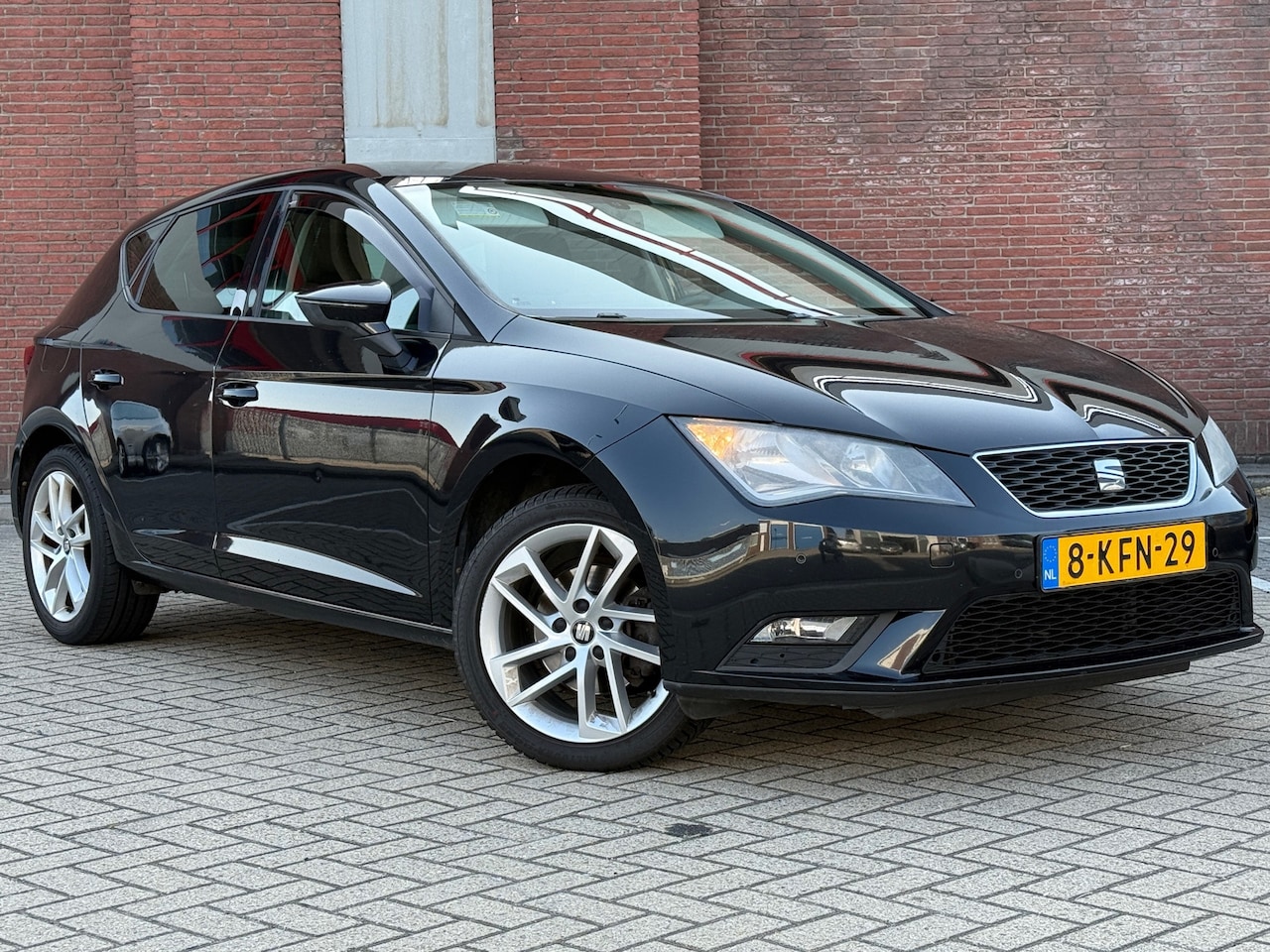 SEAT Leon - 1.6 TDI Style|CLIMA|NAVI|PDC|CRUISE| - AutoWereld.nl