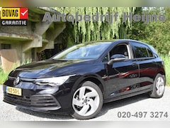 Volkswagen Golf - 1.5 eTSI DSG LIFE CARPLAY/PDC/CAMERA