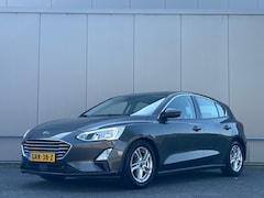 Ford Focus - 1.5 - airco - navi - cruise - afneembare trekhaak