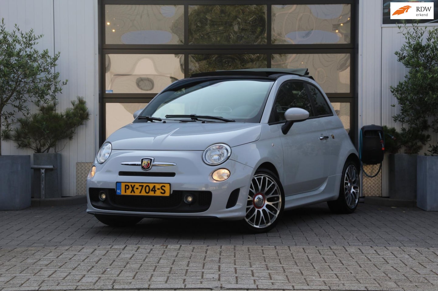 Abarth 500 - C 1.4 T-Jet Scorpione - ACTIEPRIJS €11.735,- T/M 20 AUGUSTUS! - AutoWereld.nl