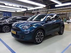 Fiat 600e - La Prima 54 kWh 156pk 3 Fase | Vol-Leder | Elektr. Achterklep | Elektr. Stoelen | Adaptive