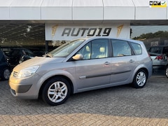 Renault Grand Scénic - 2.0-16V Tech Line 7P