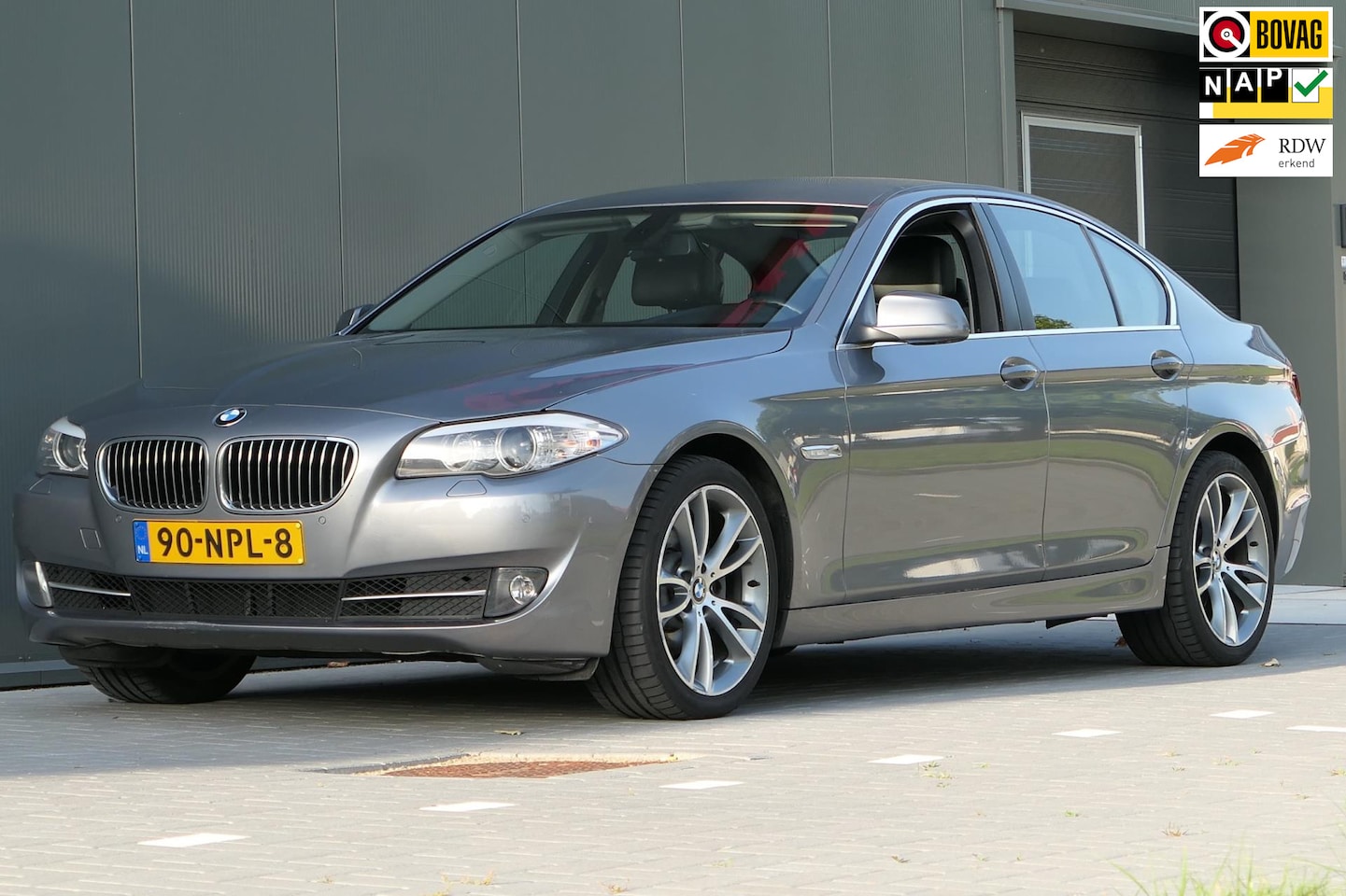 BMW 5-serie - 523i Executive NAP 6-cilinder Navi Leder Youngtimer - AutoWereld.nl