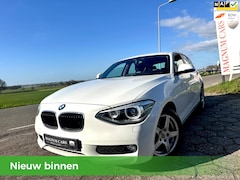 BMW 1-serie - 116i NAP 5D Airco Xenon Nieuwe APK Navi Scherm Velgen Cruise Control