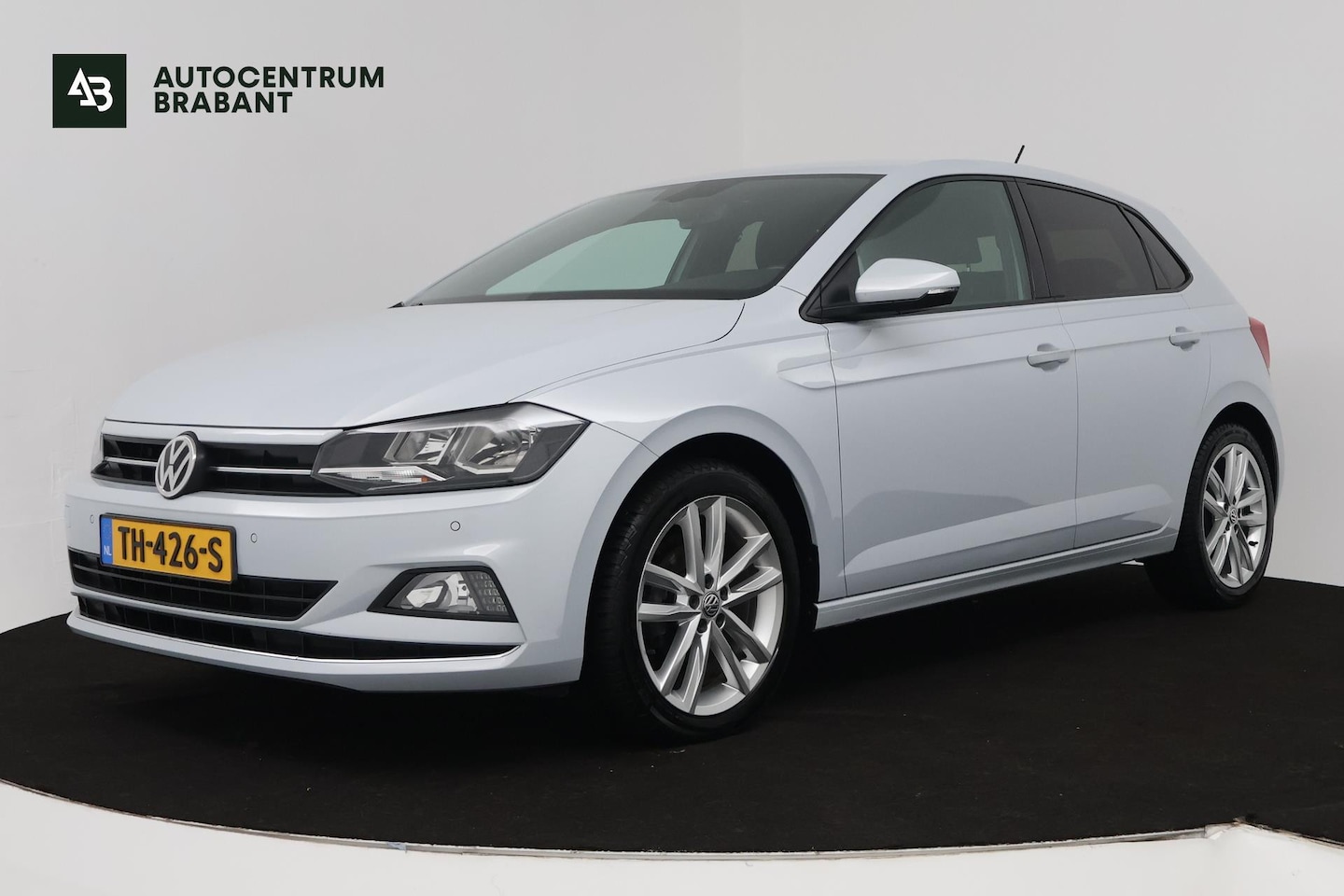 Volkswagen Polo - 1.0 TSI Highline (PARKEERSENSOREN, NAVIGATIE, CRUISE ADAPTIEF, CARPLAY, NL-AUTO) - AutoWereld.nl