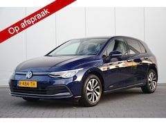 Volkswagen Golf - 1.0 TSI Life Business Active/Uitvoering Led Navi/Dab/Carplay Priv/Glass