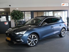 SEAT Leon - 1.4 TSI eHybrid FR 204pk Pano Leder Led Camera