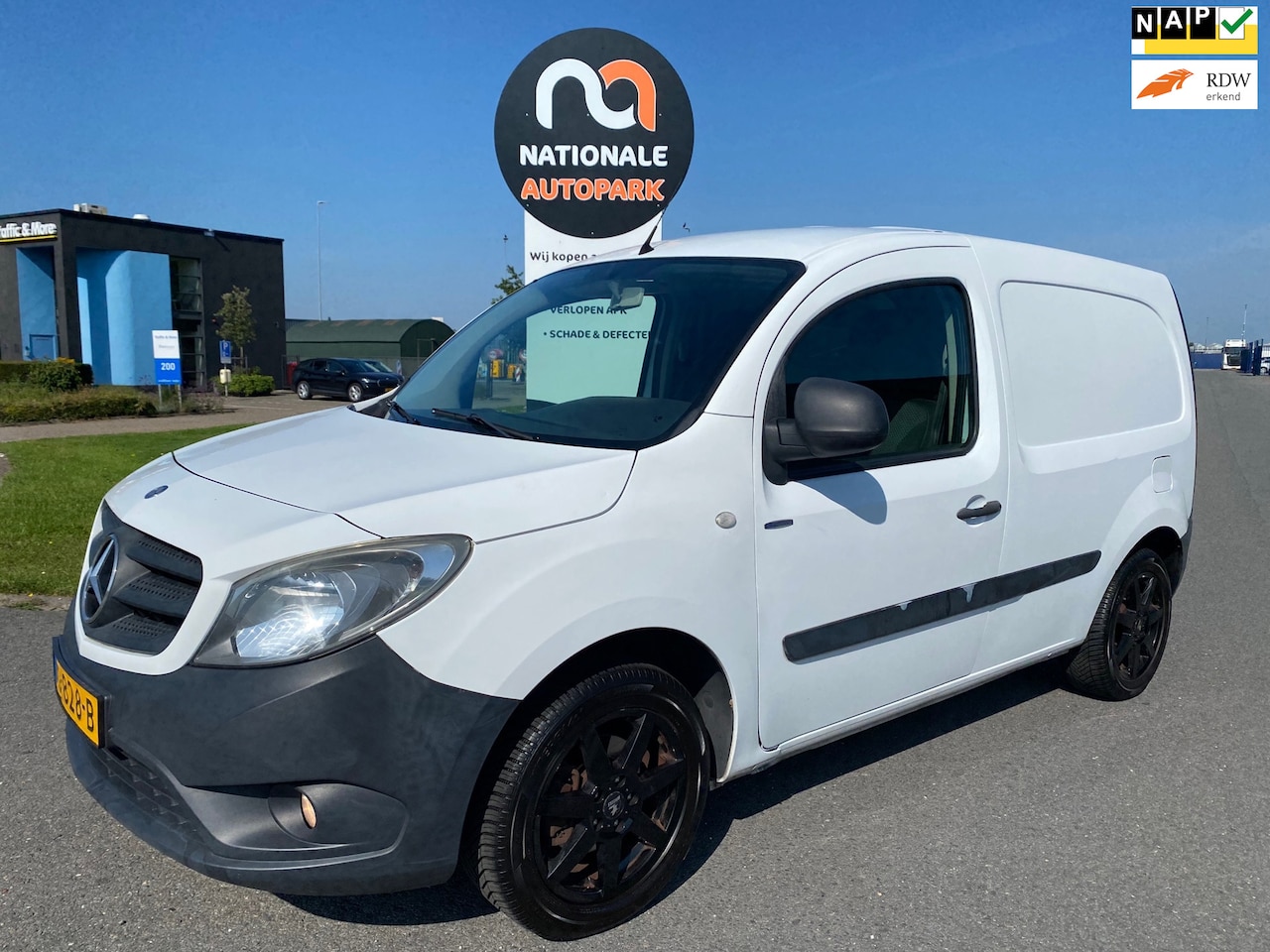 Mercedes-Benz Citan - 2013 * 109 CDI BlueEFFICIENCY * LMV * ELEC. RAMEN * AIRCO - AutoWereld.nl