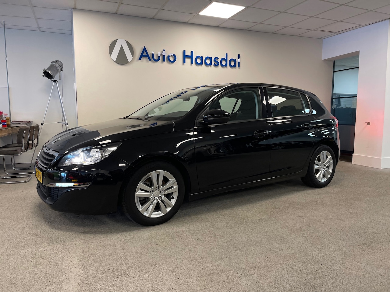 Peugeot 308 - 1.6 Active|NAVI|PANO|CRUISE|PDC|LED DAGRIJ - AutoWereld.nl