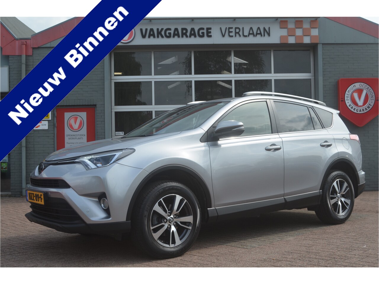 Toyota RAV4 - 2.0 Dynamic 4WD 2.0 Dynamic 4WD - AutoWereld.nl